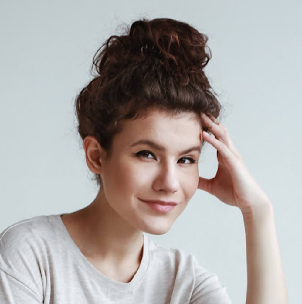 Meet your Posher, Victoria